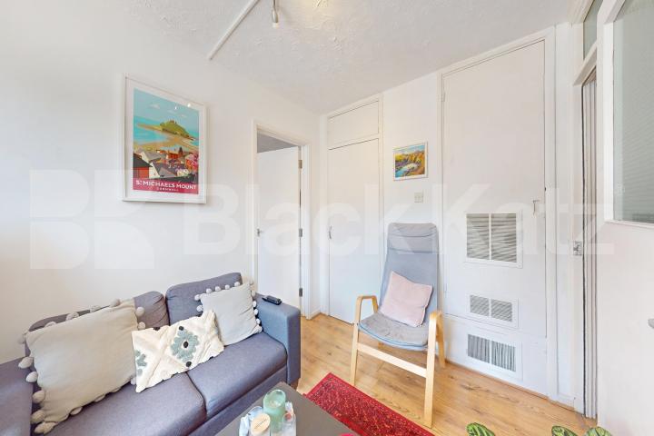 1230 Sq.ft. Four bedroomed apartment moments from Vauxhall Station.  Glasshouse Walk, Vauxhall SE11